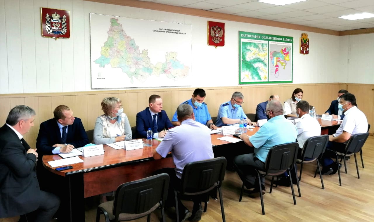 Генеральный директор Фонда Олег Панькин принял участие в совещании по проверке законности состояния ЖКХ Соль-Илецкого городского округа