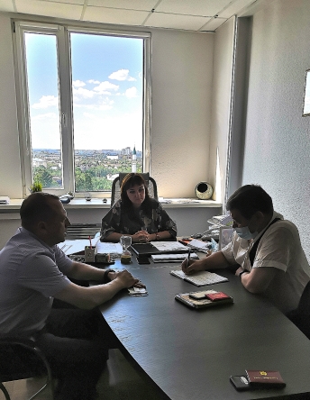 Встреча с редактором отдела журналистских расследований газеты «Южный Урал» Владимиром Напольновым.