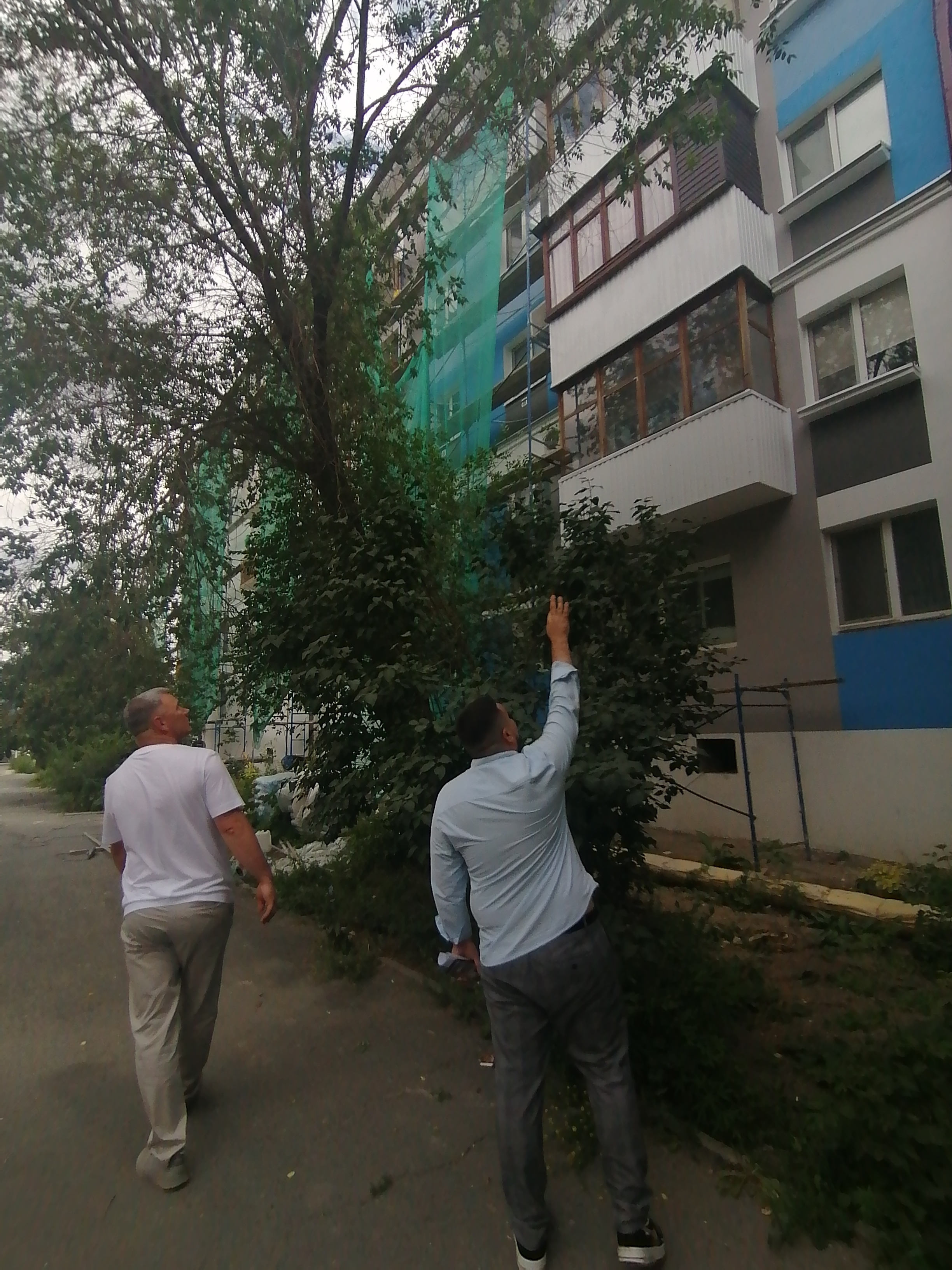 Олег Белан провел внеплановую проверку объектов капитального ремонта в г.Новотроицке.